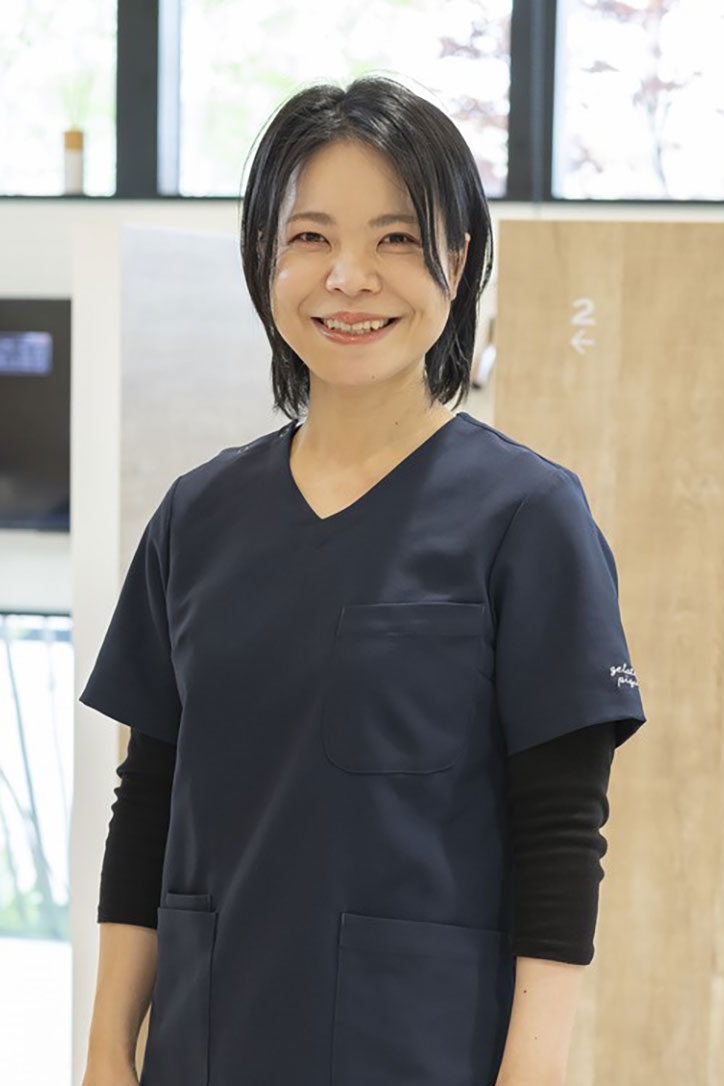 板谷 聡子